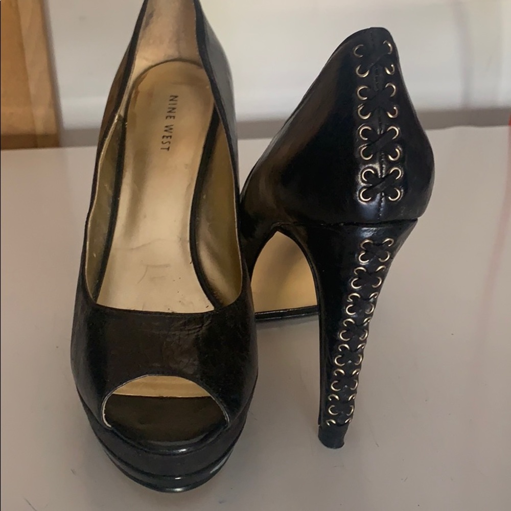 Black platform pumps